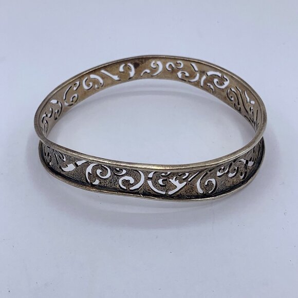 Silpada 925 Sterling Silver Bangle Bracelet With Intricate Design - Picture 2 of 4